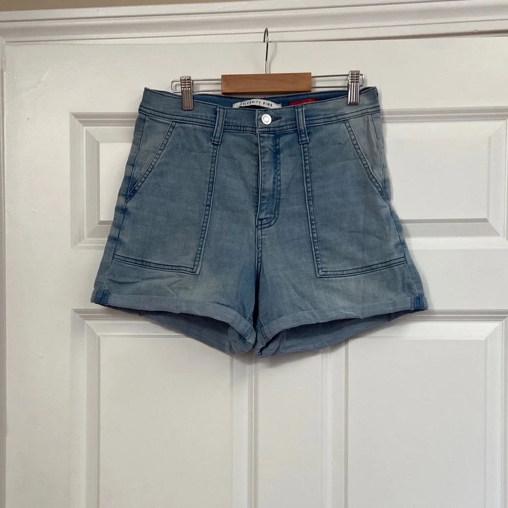 🧡 Junior’s denim shorts
